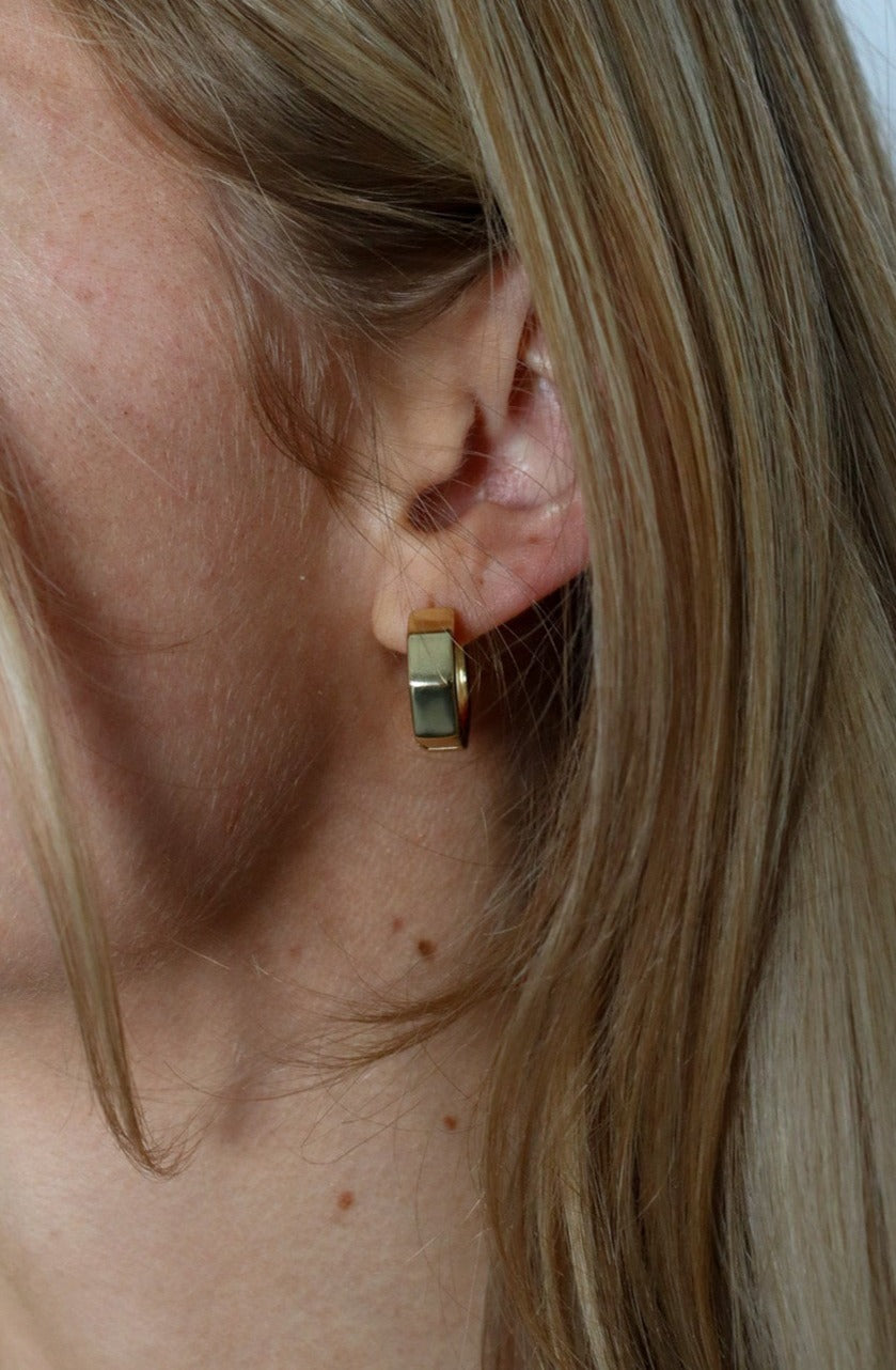 Lazy day hexagon huggies - earrings