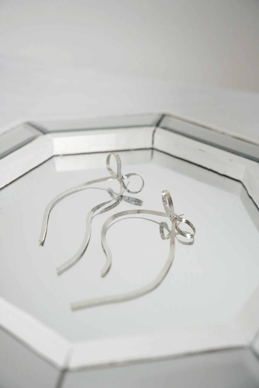 Ribbon chain bows (silver & gold) - Silver