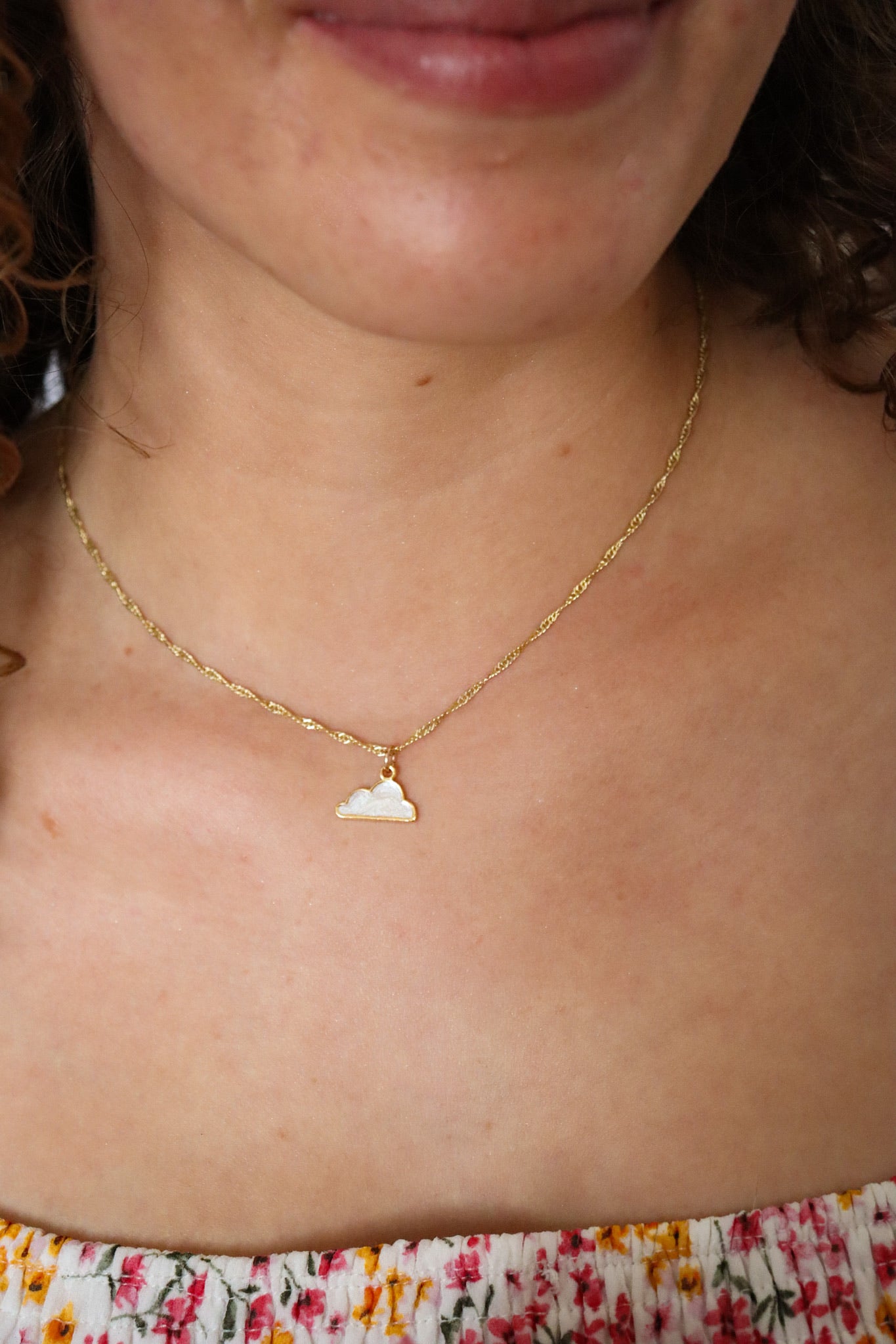 daydreaming cloud necklace