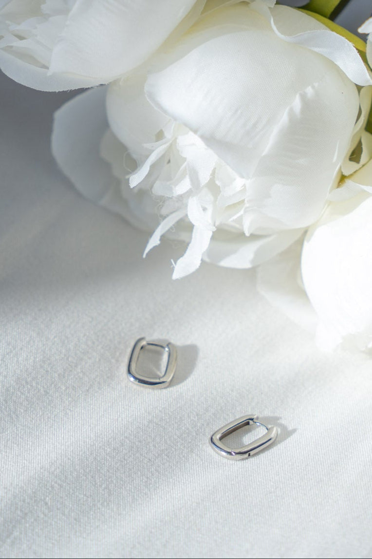 925 Sterling Silver Huggie Hoops