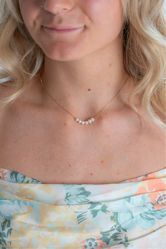 Simple and Sweet Pearl Necklace - Necklace